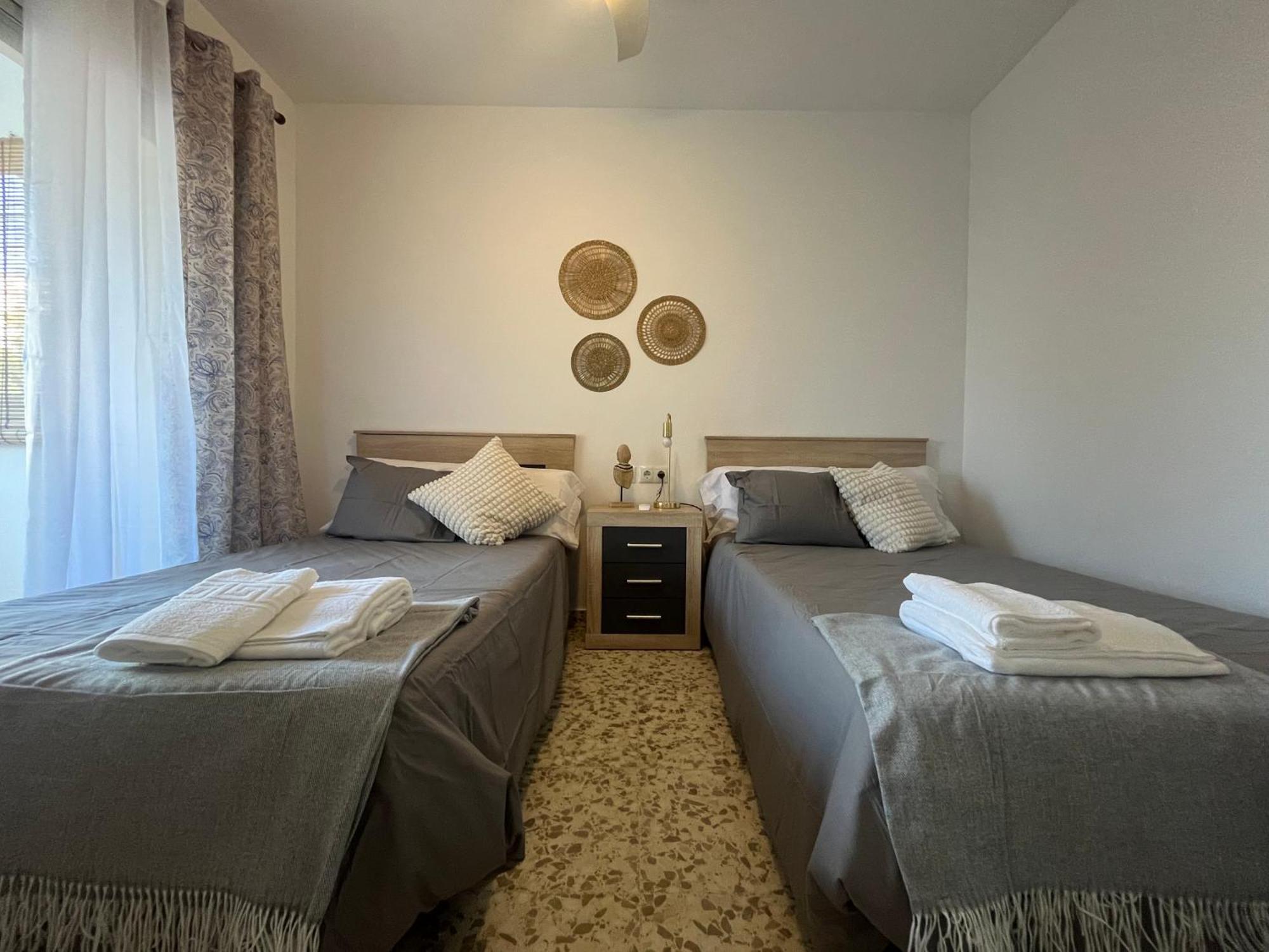 Love Rent4 Malaga Huelin Экстерьер фото