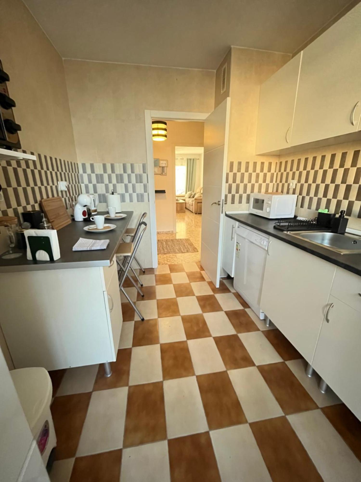 Love Rent4 Malaga Huelin Экстерьер фото